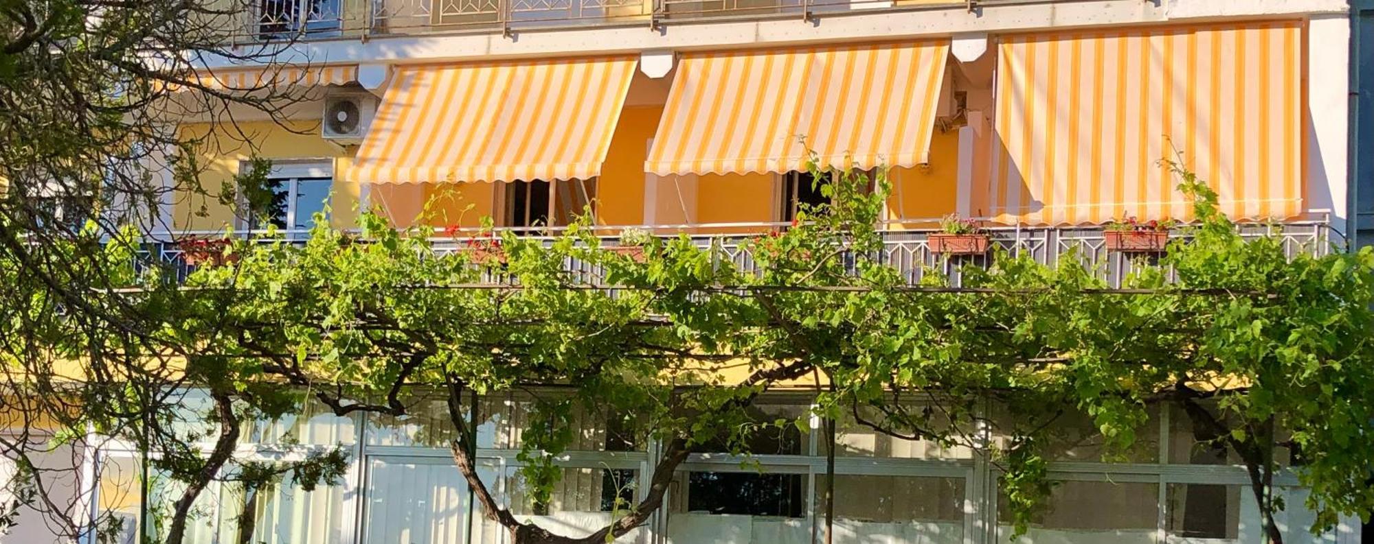 New Royal Bed & Breakfast อาเจโรลา ภายนอก รูปภาพ