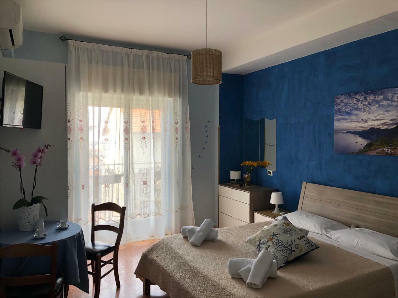 New Royal Bed & Breakfast อาเจโรลา ภายนอก รูปภาพ