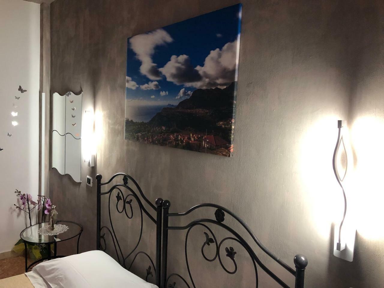 New Royal Bed & Breakfast อาเจโรลา ภายนอก รูปภาพ